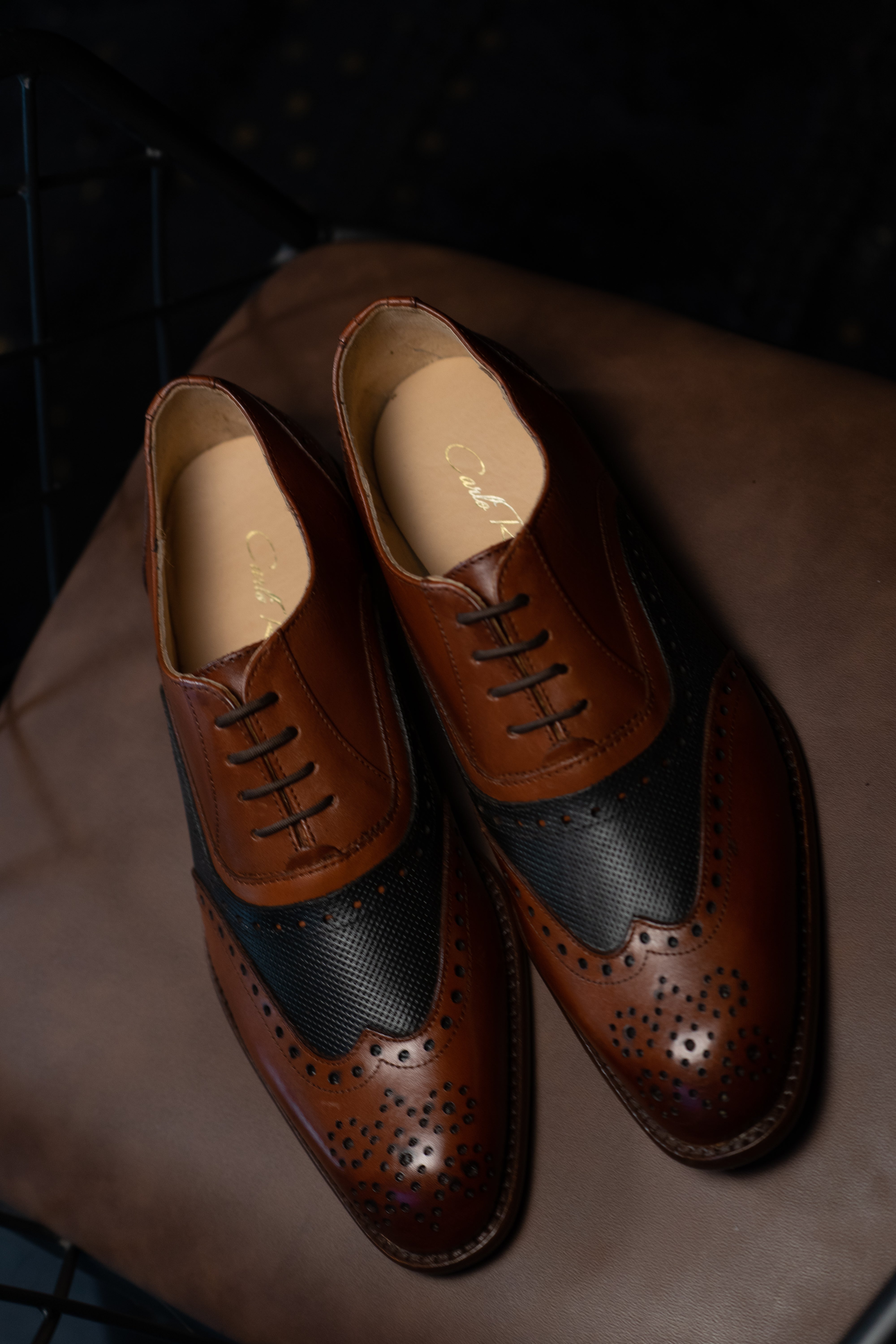 Zapato 1018-1 M1 Caballero Becerro Café Capuchino con Negro Suela Cuero XL